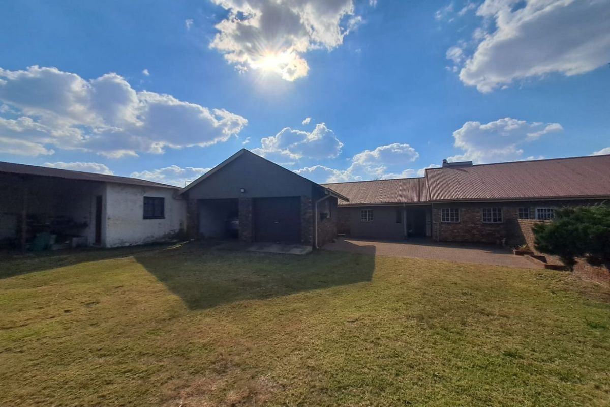 Small Holding 8.5ha - Photo 4