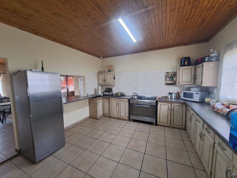 Small Holding 8.5ha - Photo 2