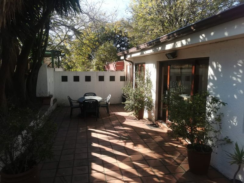 Cozy 1 Bed 1 bathroom cottage in Bedfordview - Photo 10