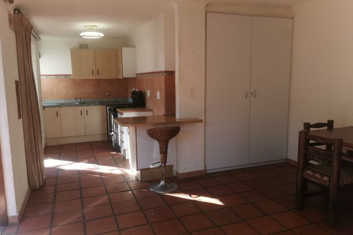 Cozy 1 Bed 1 bathroom cottage in Bedfordview - Photo 3