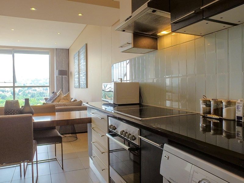 Prime Investment Opportunity | Tenant in Place | Luxury Living Above Bedford Centre - Photo 7