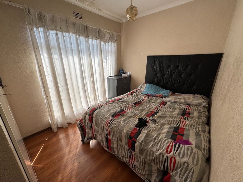 Spacious Family Home with Excellent Features - Photo 7