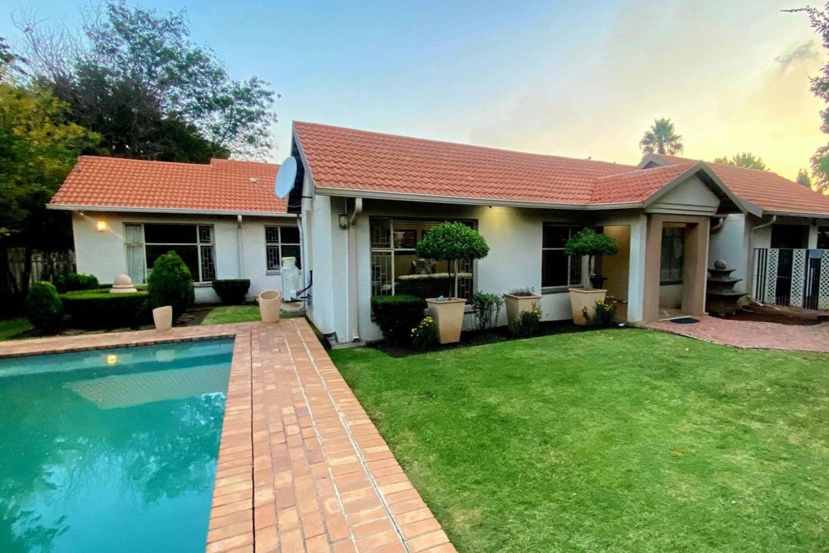 Charming Home in the Green Area Secunda - Photo 3