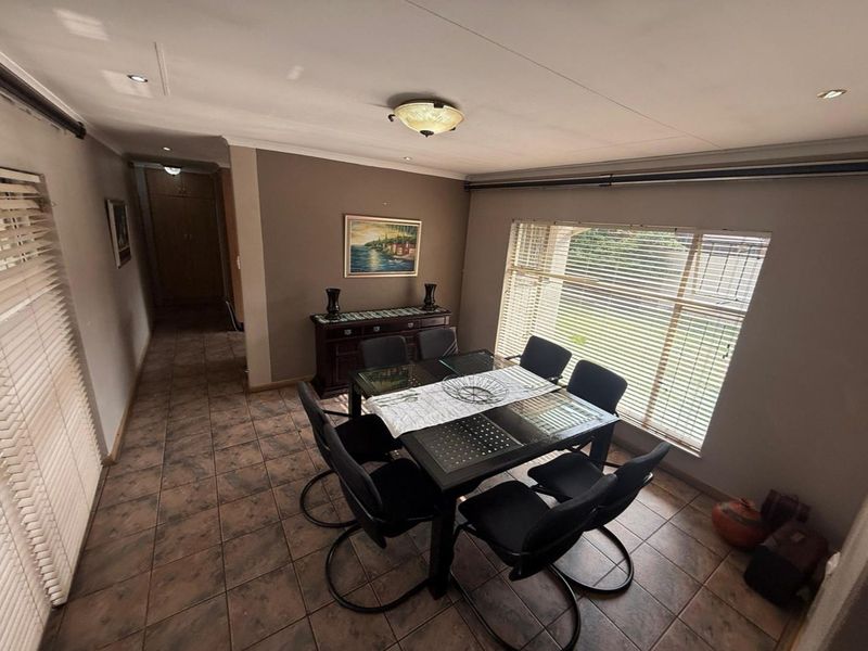 Charming Home in the Green Area Secunda - Photo 6