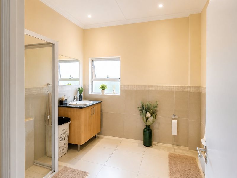 Spacious First-Floor Apartment in Sought-After Castlehill, Blackheath - Photo 7