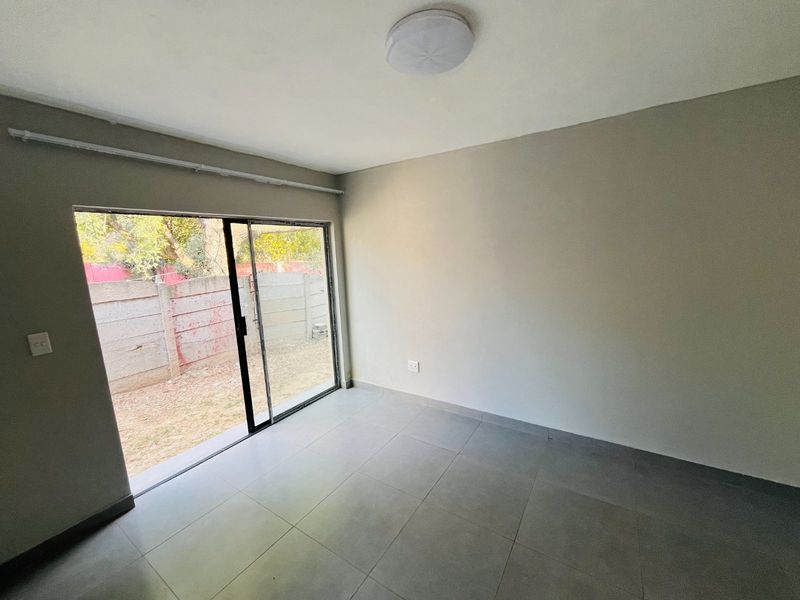 Granny Bachelor flat for rent in Illiondale, Edenvale - Photo 3