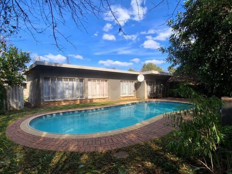 3 BEDROOM HOUSE IN FLAMWOOD - Photo 1