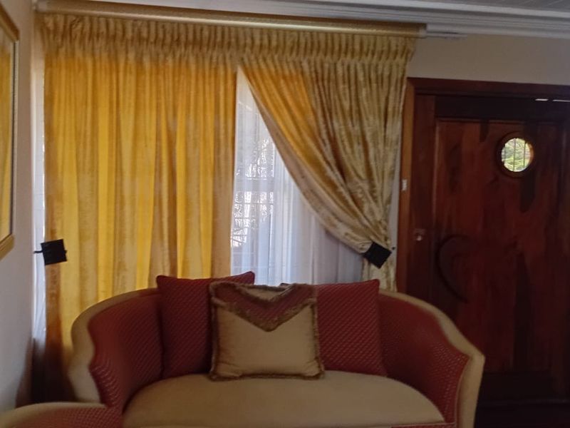 Massive property for sale at Chanthelle - Photo 10