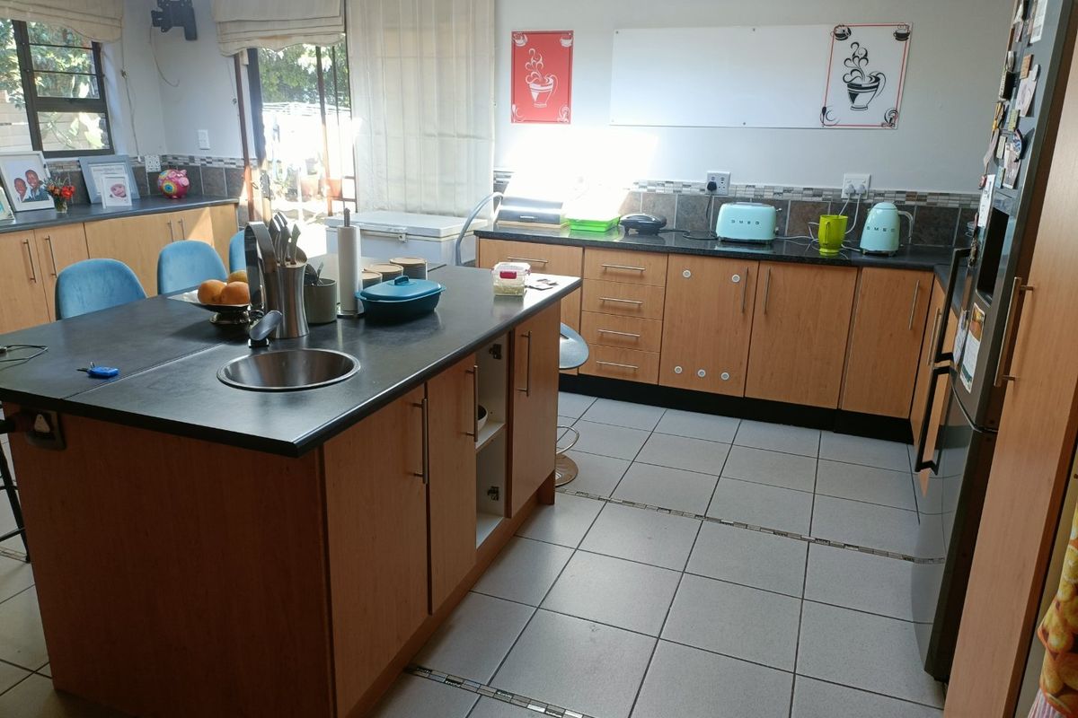3 bed House for sale vorna valley  - Photo 5