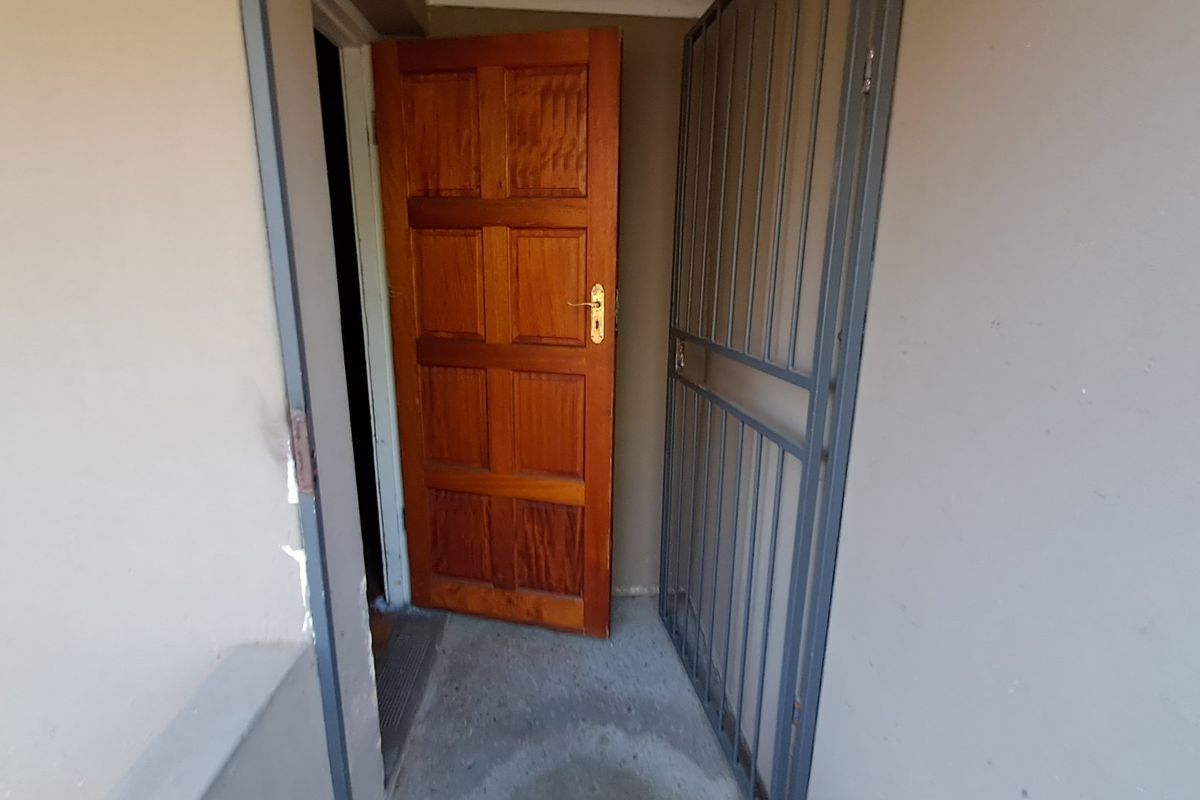 Great student investment near CUT - Photo 5