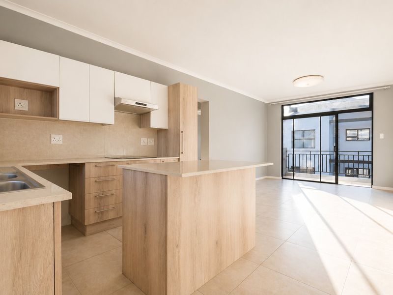 2 Bed 1 Bath Modern Living in a Secure Lifestyle Estate - Orchid Ridge  - Photo 2