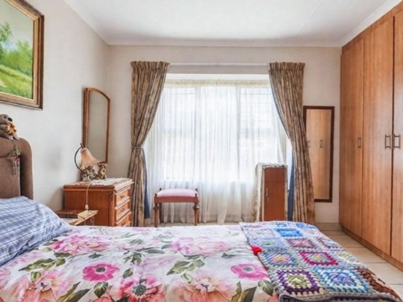 Secure, Energy-Efficient Retirement Living in Eldoraigne Retirement Estate - Photo 9