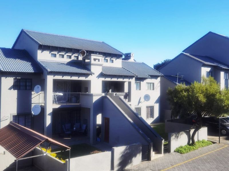 2 Bedroom 2 Bathroom apartment for sale - Photo 1
