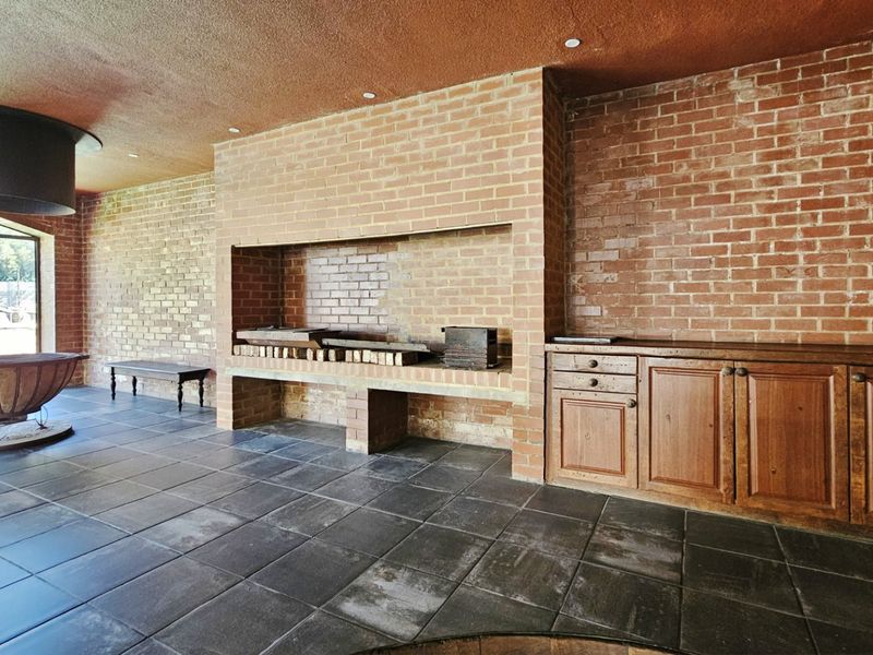 Motivated by Relocation – Exceptional Residence in Prestigious SW5 - Photo 10