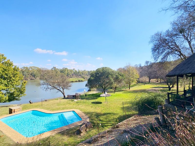 Exceptional Riverfront Hospitality in Vaaloewer. - Photo 1