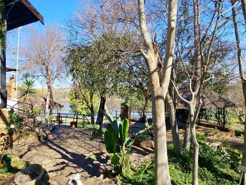 Exceptional Riverfront Hospitality in Vaaloewer. - Photo 9