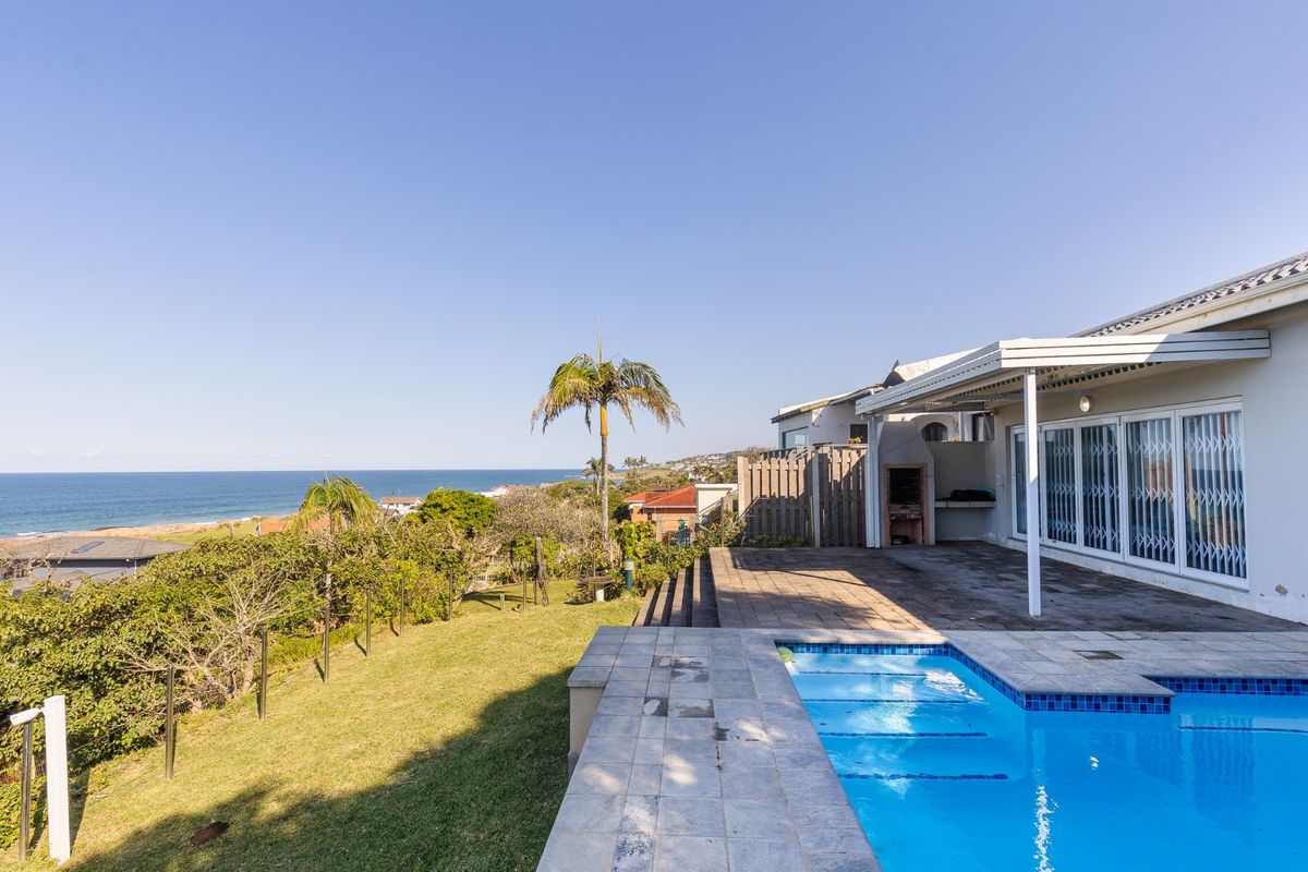 One Road Back From The Beach – House And 2 Flats - Photo 2