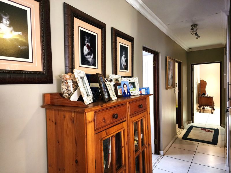 3 BEDROOM TOWNHOUSE IN WILKOPPIES - Photo 7