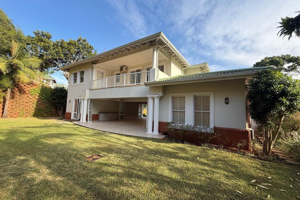 Mount Edgecombe Estate 2 - Spacious, Freestanding home in this sought-after estate - large, fenced garden- Available from the 1st of August - Photo 2