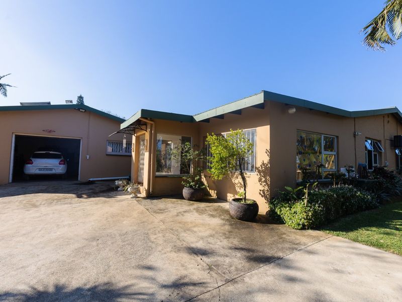 Spacious  Home With Stunning Sea Views - Photo 2