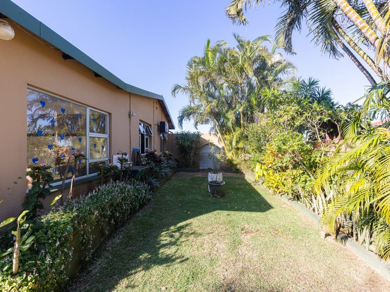 Spacious  Home With Stunning Sea Views - Photo 4