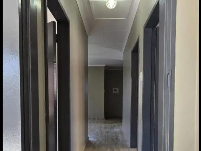 Charming Ivy Park House for Sale with 3 Bedrooms - Photo 7