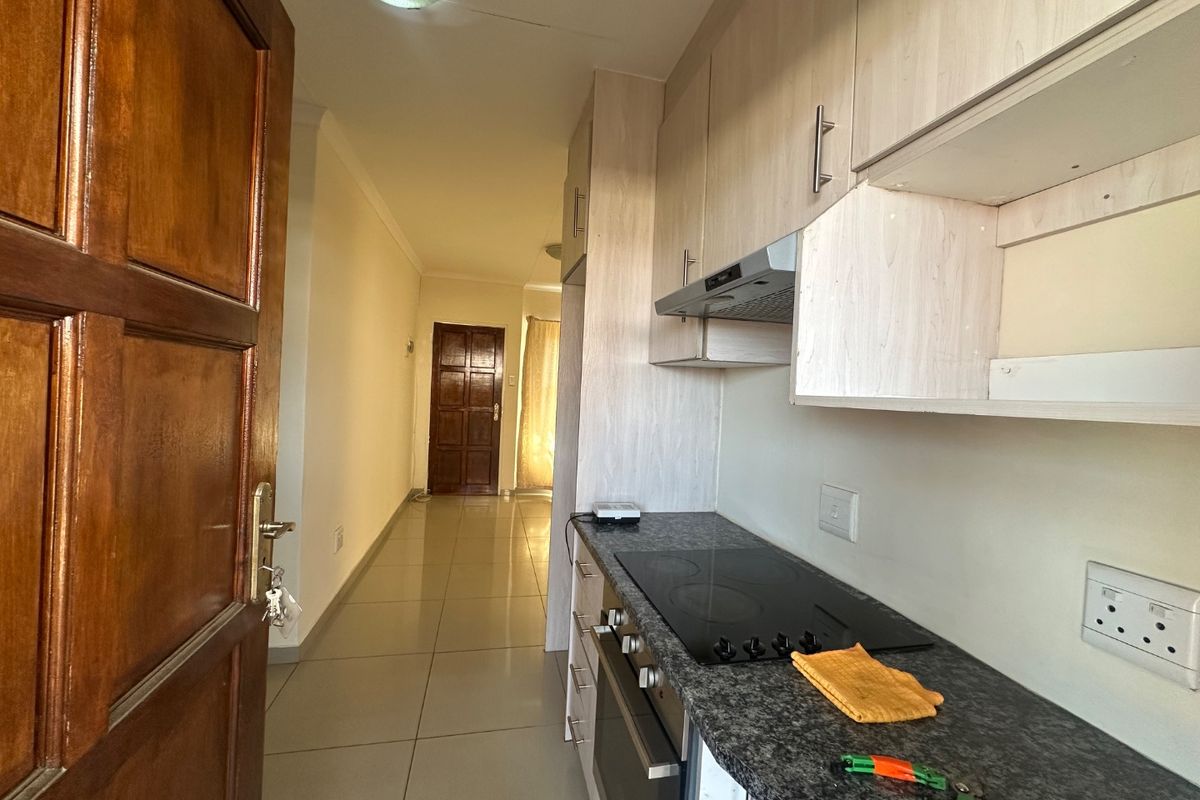 3 Bedroom house for sale in Witpoortjie. - Photo 3