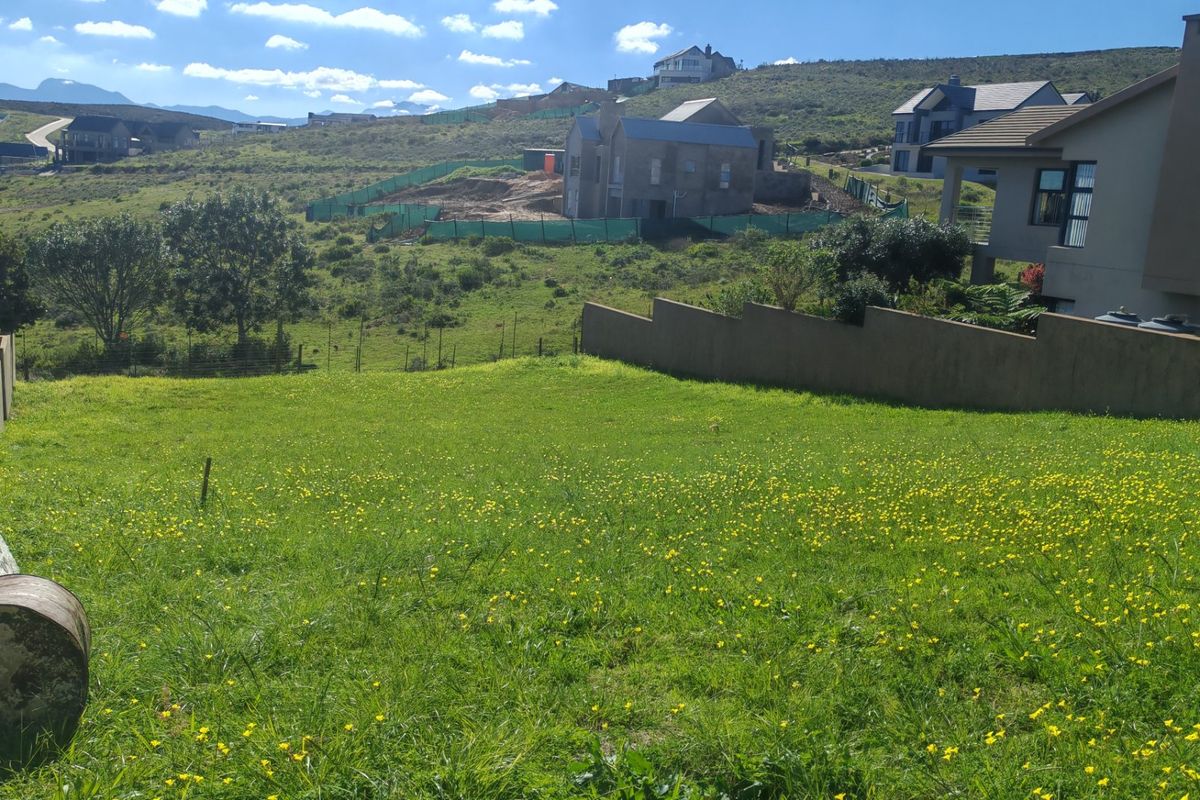Beautiful plot with building plans in security estate. - Photo 2