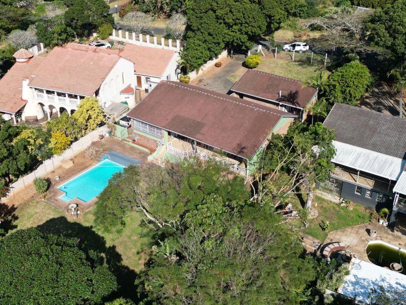 Spacious Family Home With Distant Sea Views - Pool And Endless Potential In Little Switzerland - Photo 2