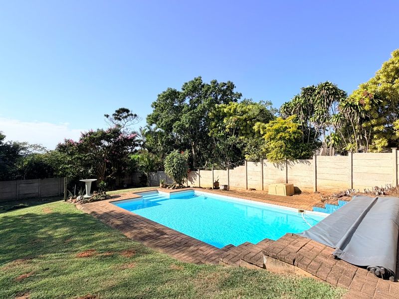 Spacious Family Home With Distant Sea Views - Pool And Endless Potential In Little Switzerland - Photo 10