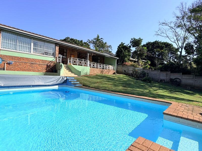 Spacious Family Home With Distant Sea Views - Pool And Endless Potential In Little Switzerland - Photo 6