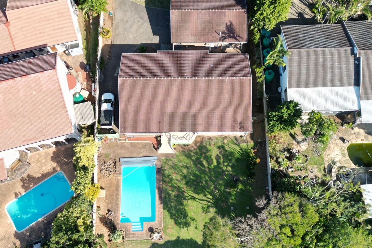 Spacious Family Home With Distant Sea Views - Pool And Endless Potential In Little Switzerland - Photo 4