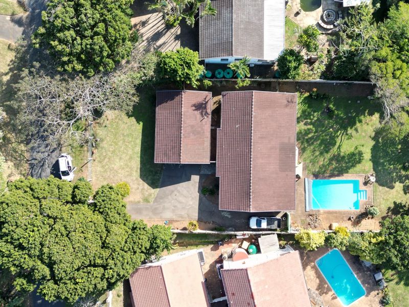 Spacious Family Home With Distant Sea Views - Pool And Endless Potential In Little Switzerland - Photo 3
