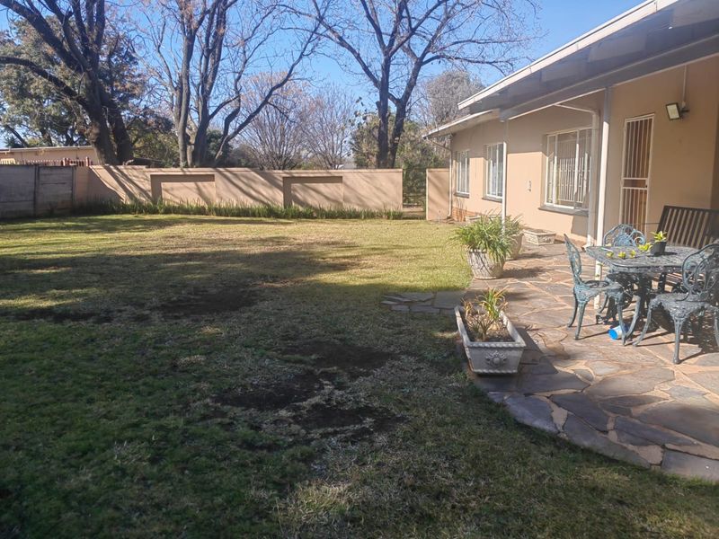 Bring the Family, the In-Laws, the Caravan and the Business Idea! - Photo 2