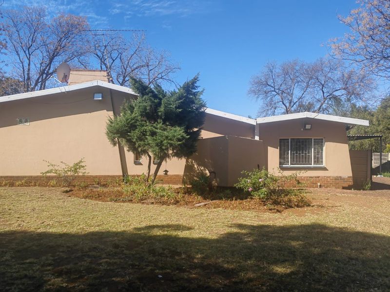 Bring the Family, the In-Laws, the Caravan and the Business Idea! - Photo 1