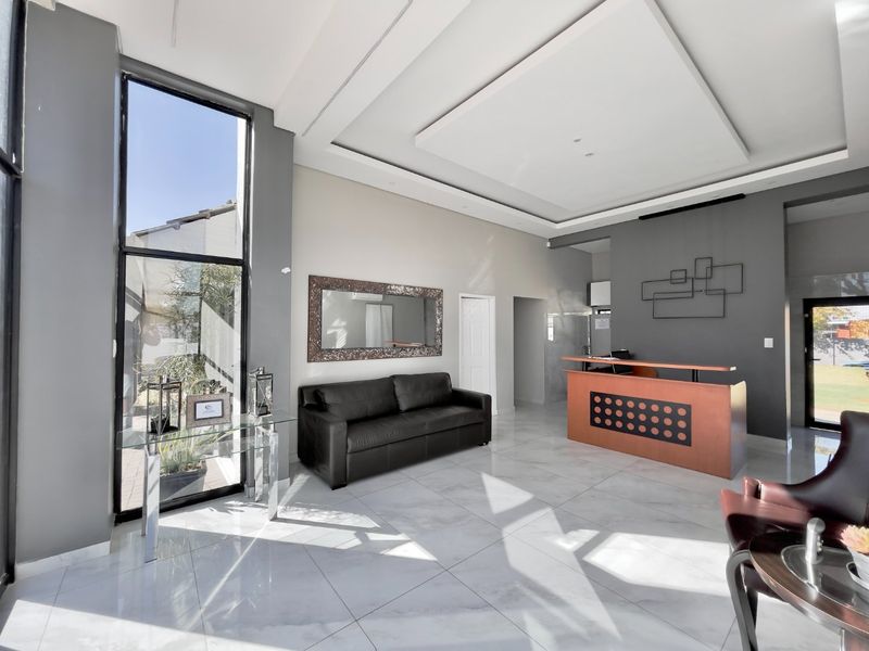 Modern Commercial Property TO RENT | Prime Rondebult Road Location Boksburg  - Photo 5