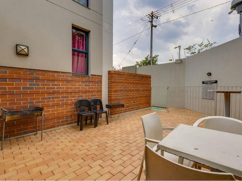 Ideal Studio lock up and go 1 bed apartment. - Photo 2
