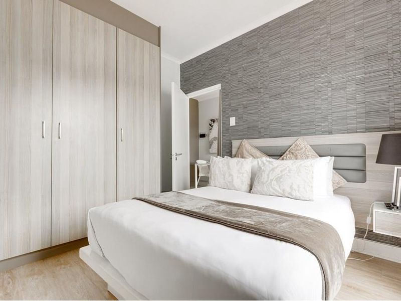 Ideal Studio lock up and go 1 bed apartment. - Photo 6