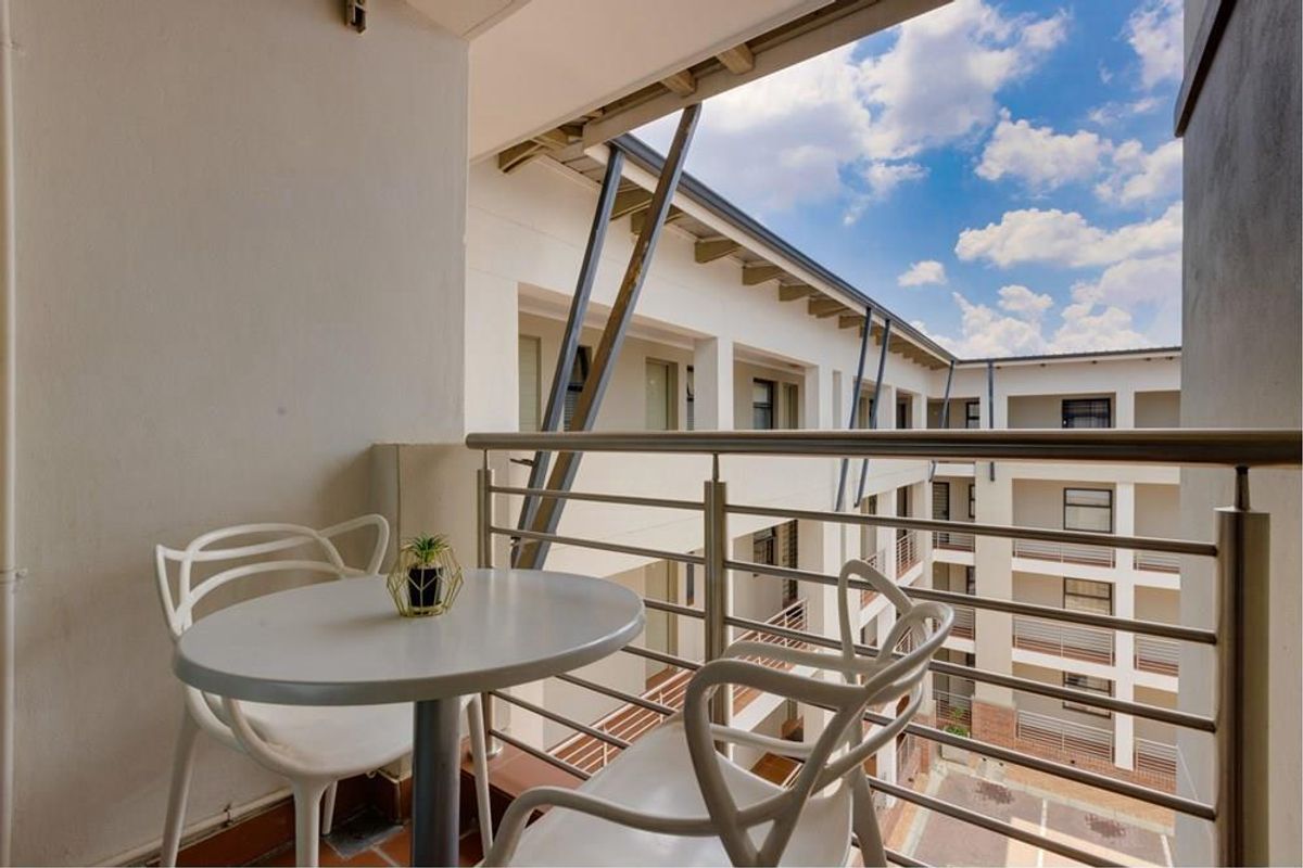 Ideal Studio lock up and go 1 bed apartment. - Photo 4