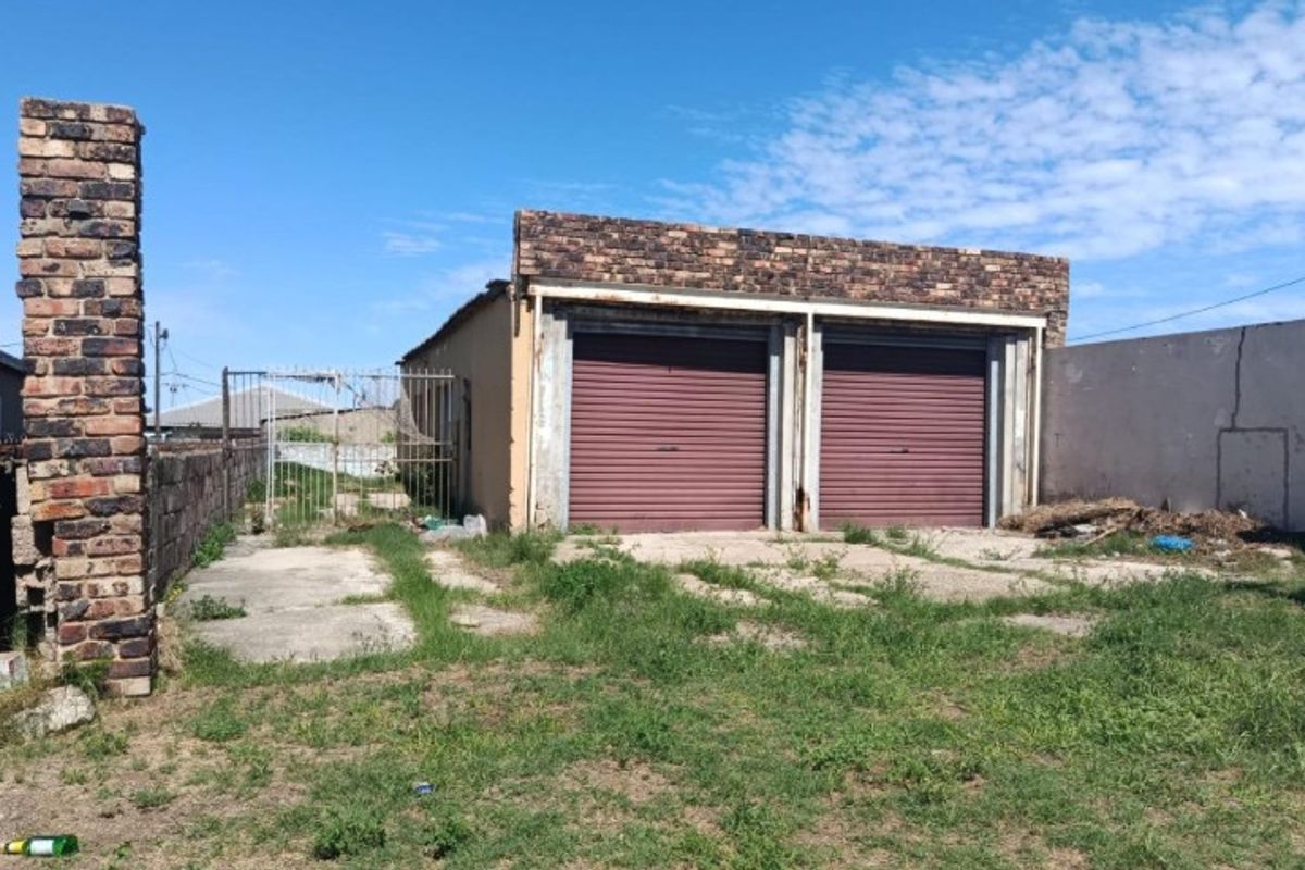This property presents a great opportunity for investors. - Photo 4