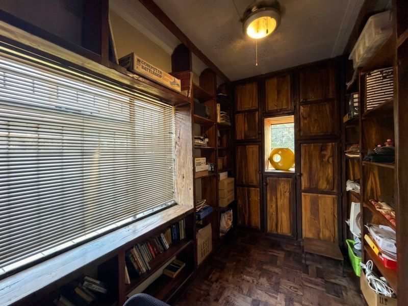 Spacious Family Home with Income-Generating Flatlet and Swimming Pool - Photo 8