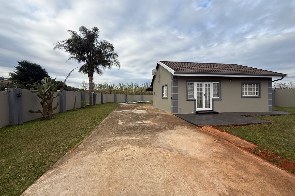 Cosy home with Stunning Views & Endless Potential - A Fantastic Investment Opportunity!! - Photo 2