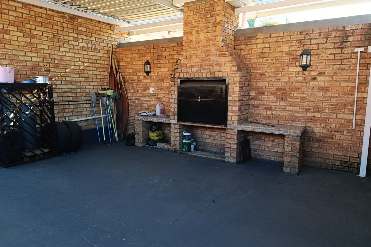 Charming 3-Bedroom Family Home  - Photo 2