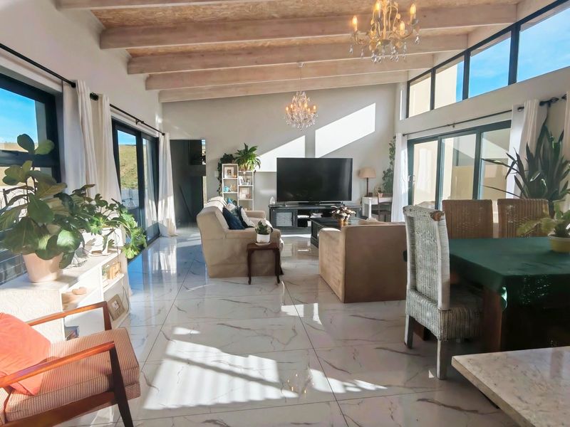 Elegant Modern Duette with Views and Premium Finishes - Photo 1