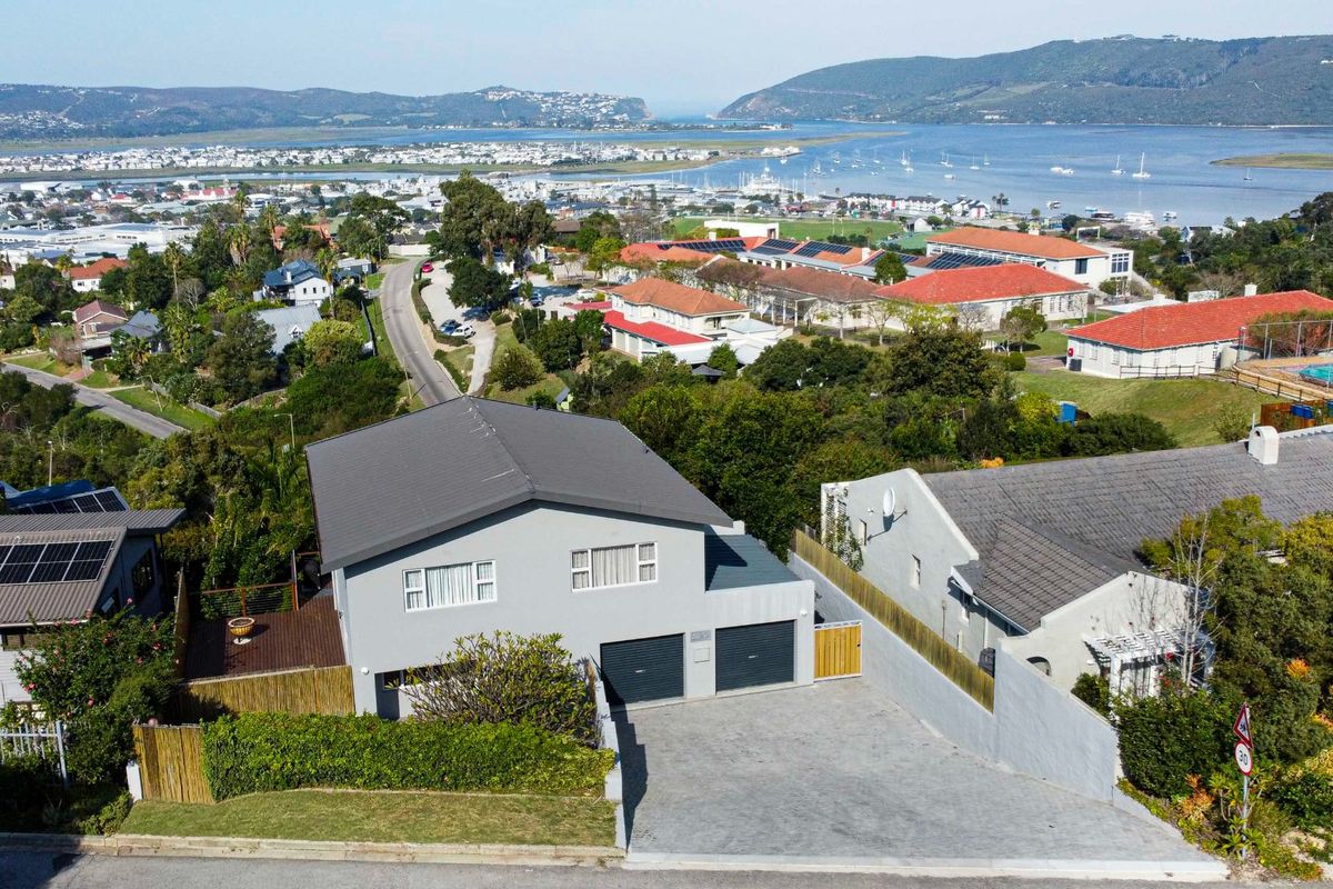 A Front-Row Seat to Knysna's Most Iconic Views - Photo 3