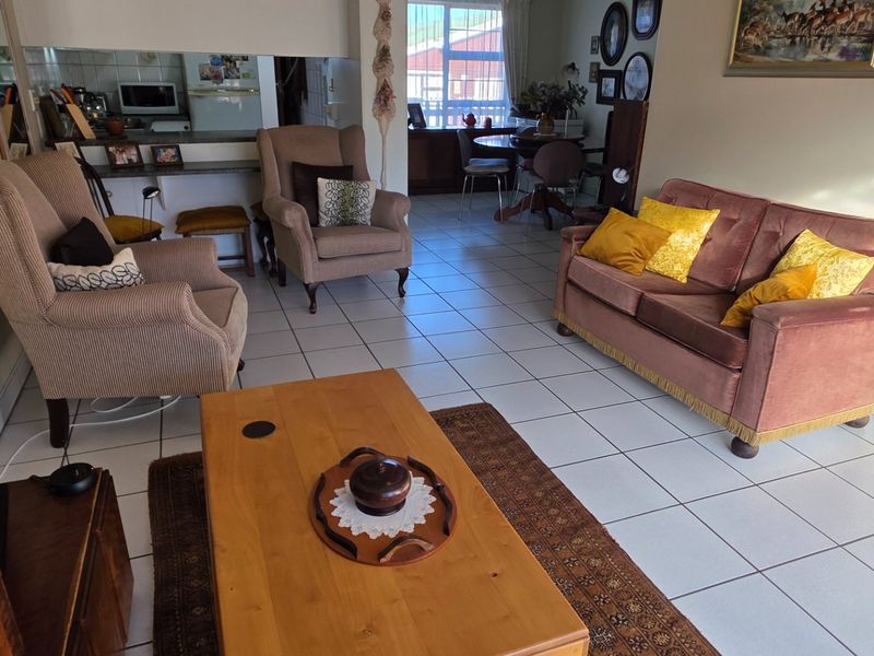 Not Often to Reach the Market.... Very Popular Retirement Complex... Close to Hartenbos !!! - Photo 5