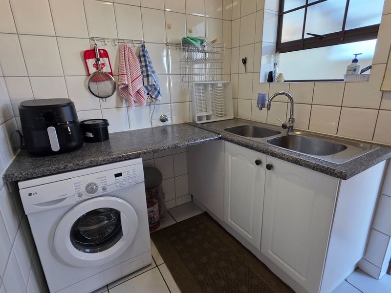 Not Often to Reach the Market.... Very Popular Retirement Complex... Close to Hartenbos !!! - Photo 10