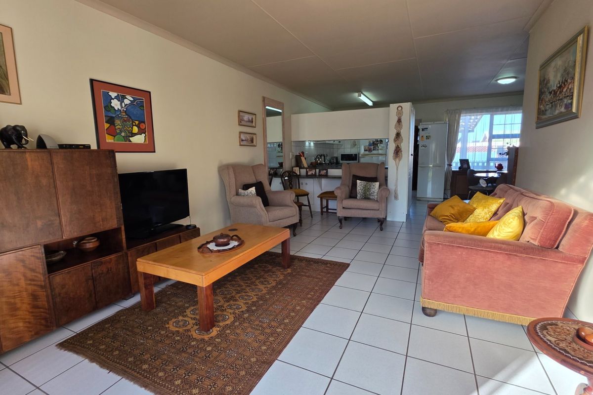 Not Often to Reach the Market.... Very Popular Retirement Complex... Close to Hartenbos !!! - Photo 4