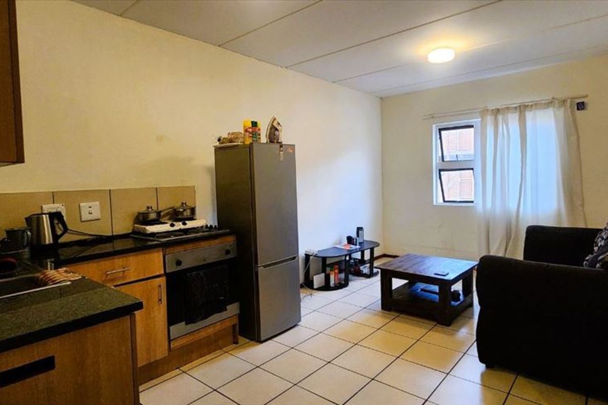 Cozy Two-Bedroom Home with Garage - Photo 2
