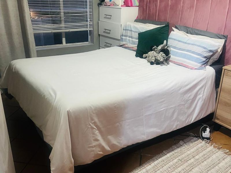 Modern first floor 2 Bedroom and 1 Bathroom Apartment for Rent - Photo 5